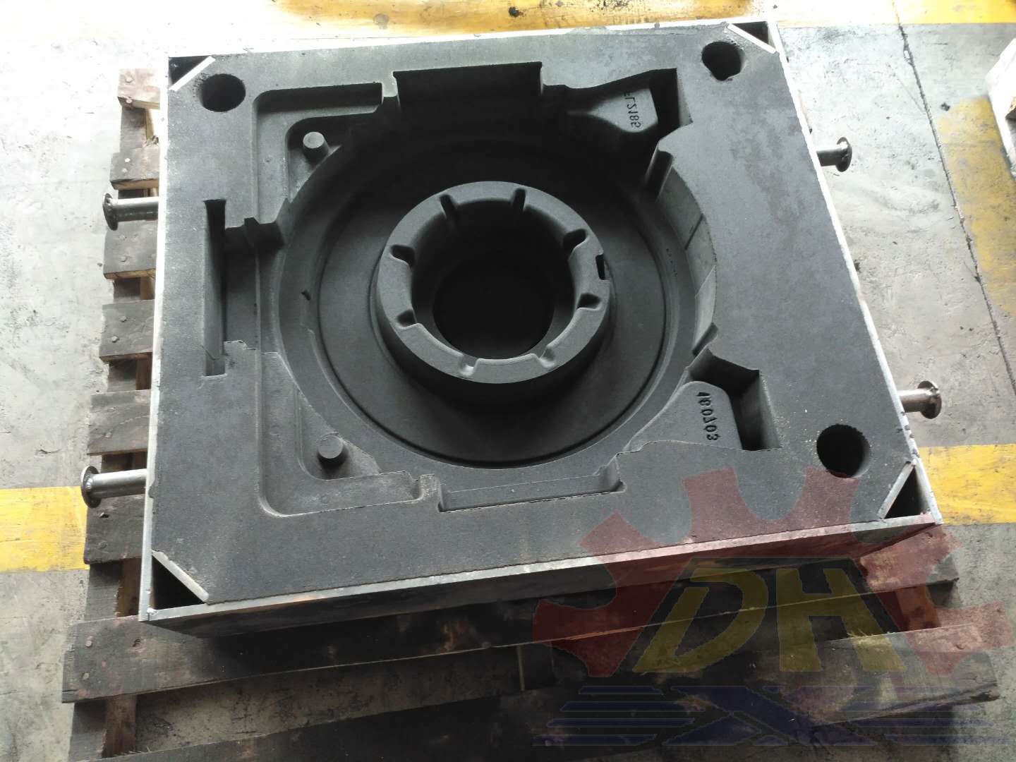 東恒Z14系列微震壓實式造型機